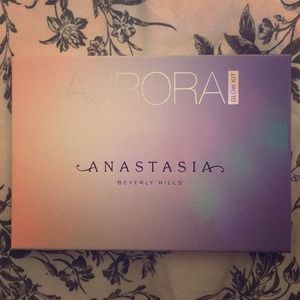 Anastasia glow kit